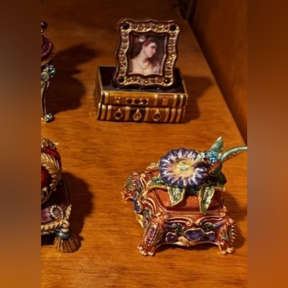 7 Jay Strongwater Perfumed Compacts from Estee Lauder - only used for display! - Picture 5 of 5